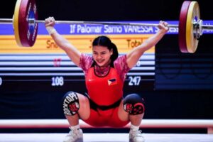 Weightlifter Vanessa Sarno shatters SEA Games record to win gold