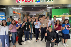 PLDT, Smart unveil first-of-its kind Digital Hubs to serve customers in Pampanga, Davao