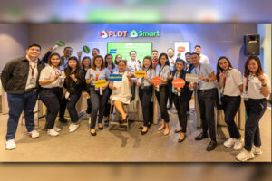 PLDT, Smart unveil first-of-its kind Digital Hubs to serve customers in Pampanga, Davao