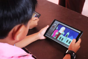 Smart, Ateneo de Davao bring technology closer to madrasah learners in BARMM