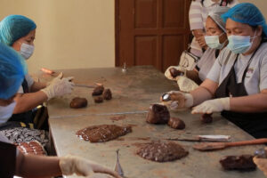 Pure, roasted cacao beans, Tableya de Jimenez, a legacy for generations