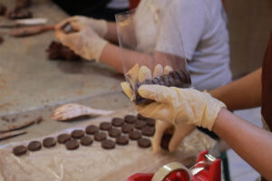 Pure, roasted cacao beans, Tableya de Jimenez, a legacy for generations