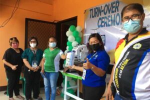 Women’s group in Bukidnon receives computerized embroidery machine from DOST-10