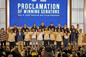 Comelec proclaims 12 new senators