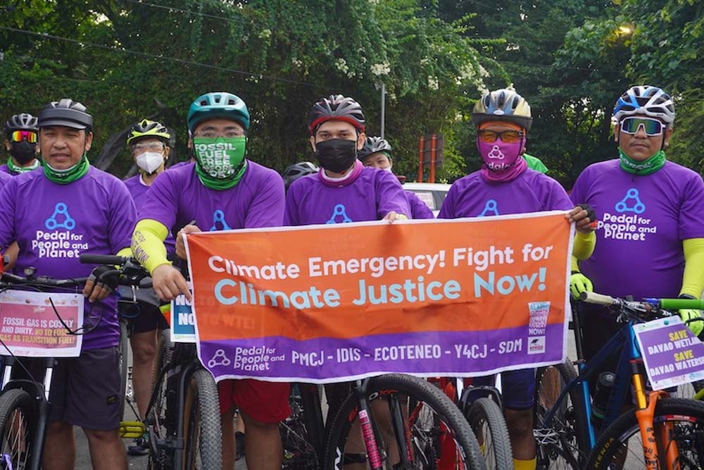 100 cyclists join “Pedal for People and Planet” in Davao City