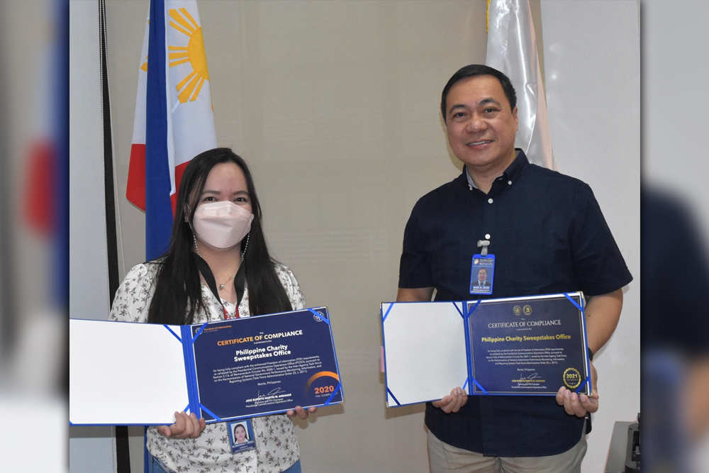 PCSO receives the FOI compliance awards of 2020 and 2021 from PCOO