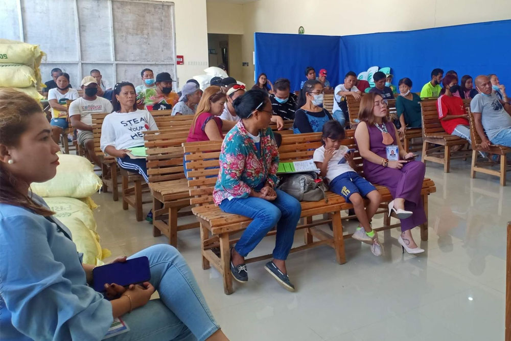 223 OFW families in Siargao get P669K aid from OWWA