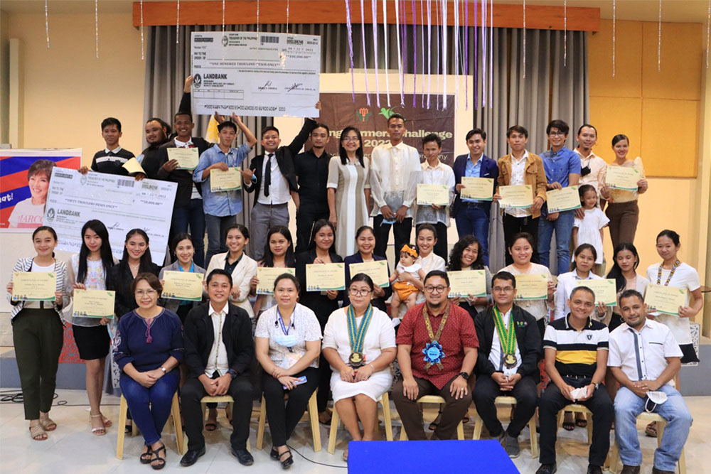 DA gives P5.5-M startup capital to youth groups in Caraga