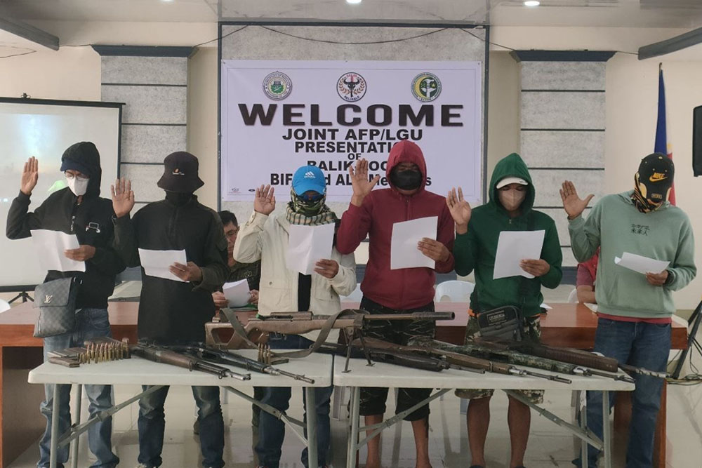 29 Moro extremists yield in Central Mindanao