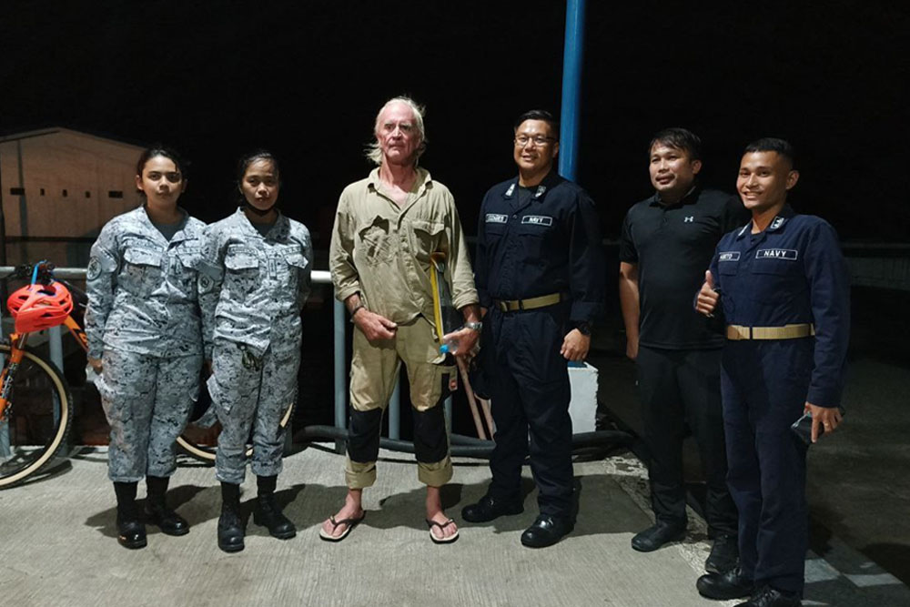 Navy rescues Australian aboard drifting yacht off Zamboanga