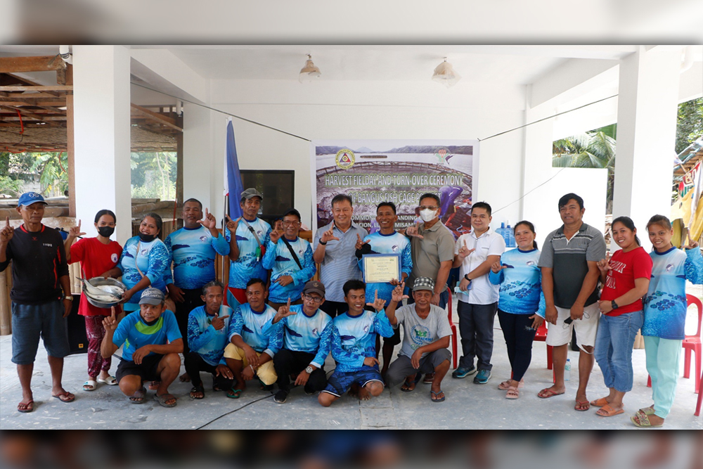 Lugait fisherfolk conduct harvest over 4 tons of fresh bangus