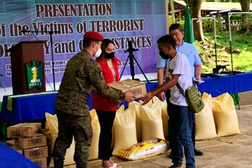 13 ‘tired’ extremists yield in N. Cotabato, Maguindanao