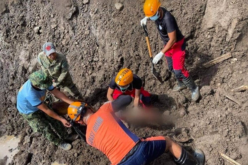 2 more bodies exhumed at landslide site