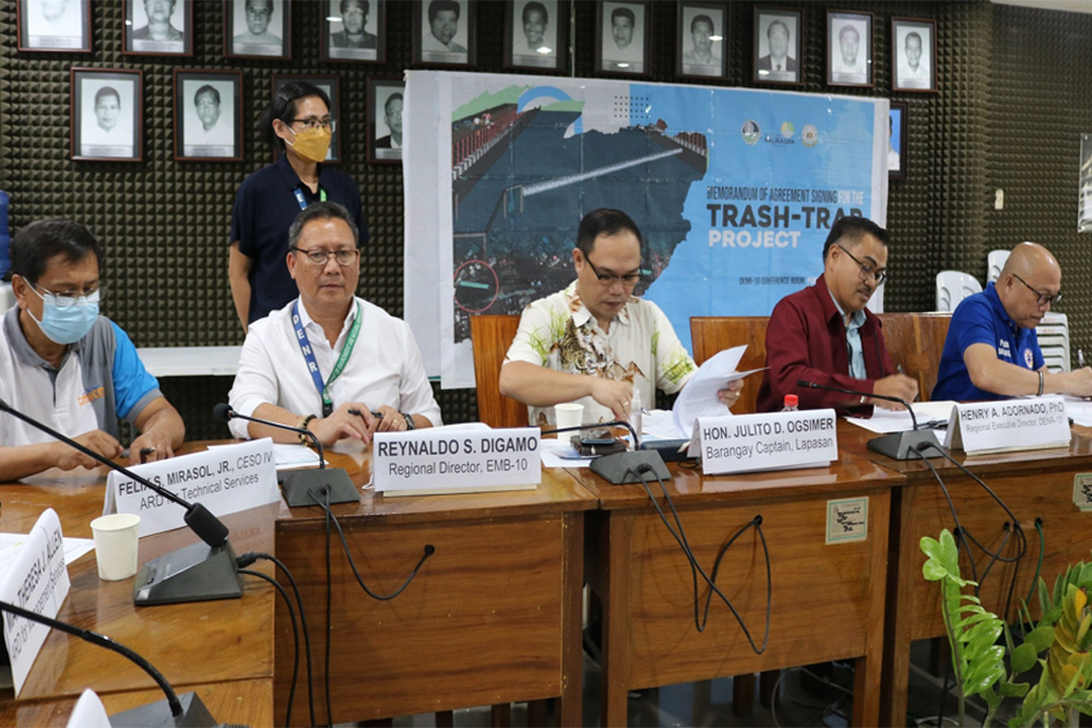 Lapasan, Puntod commit to support ‘Trash for Rice’ campaign