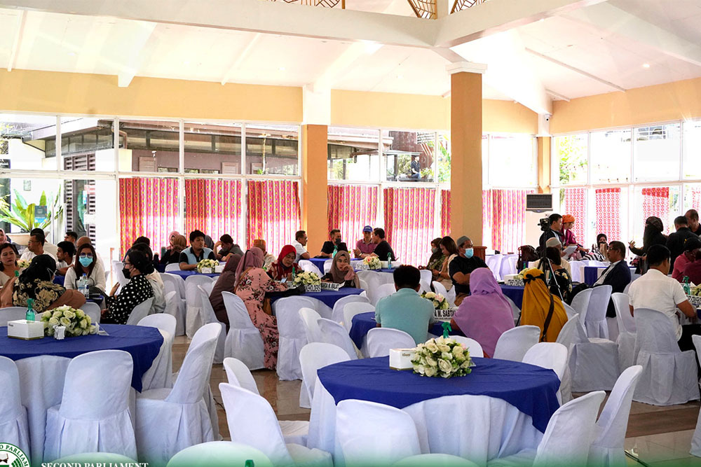 Stakeholders in Basilan wait for the start of public consultations on the proposed local governance and electoral codes in the Bangsamoro Autonomous Region in Muslim Mindanao on Monday (Dec. 5, 2022). The same consultations commenced on the same day in the provinces of Lamitan and Sulu. (Photo courtesy of BTA-BARMM)