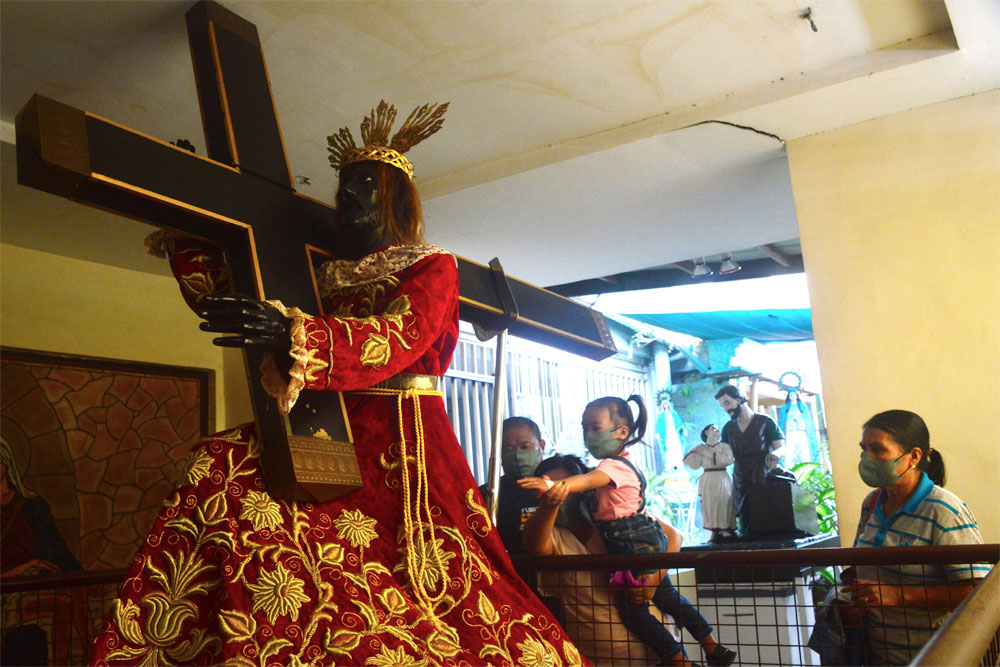 Police: No report of threats during Black Nazarene ‘traslacion’ in Oro