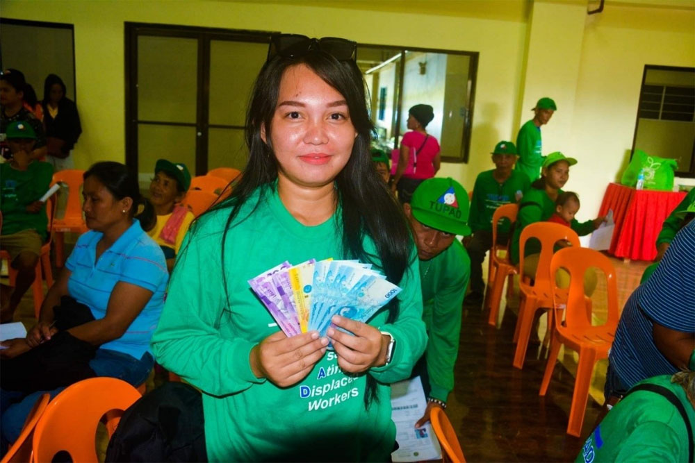 2,638 Tangub City beneficiaries receive TUPAD aid worth P21M