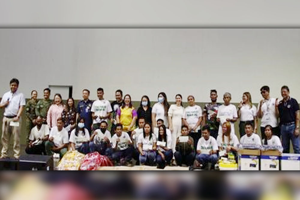 21 ex-rebels get P1.2-M livelihood aid in Davao Sur