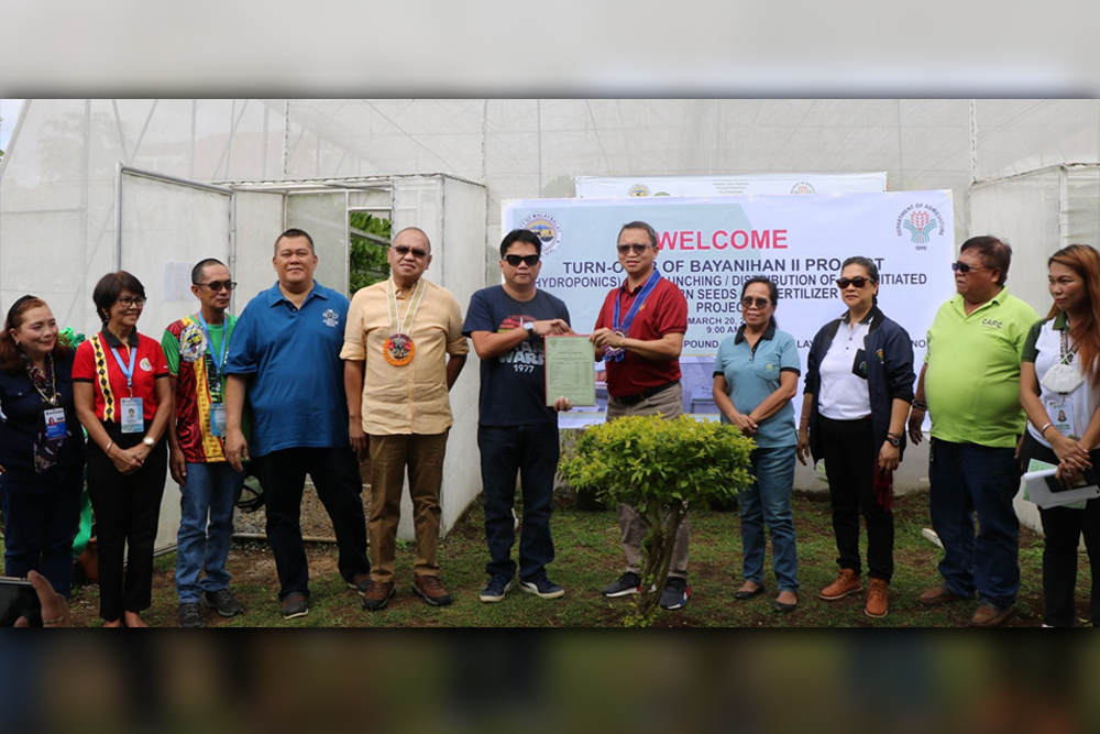 DA-10 gives P6 million agri-interventions in support of Urban Agriculture Program