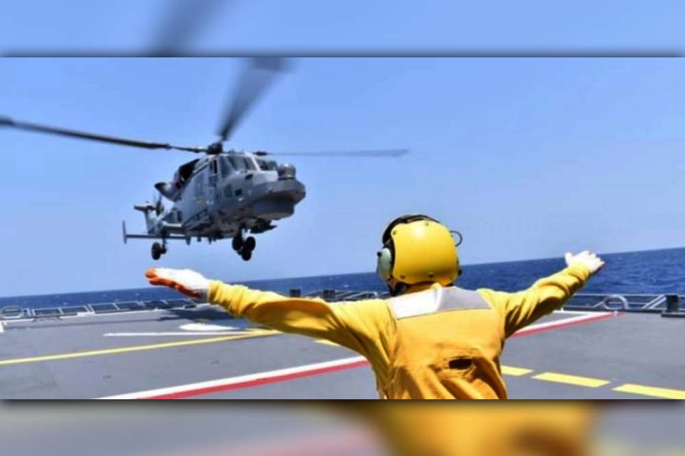 MANILA – The Philippine Navy's (PN) missile frigate BRP Antonio Luna (FF-151) achieved another milestone as an AgustaWestland (now Leonardo) AW-159 "Wildcat" anti-submarine helicopter successfully landed on its flight deck while the ship was underway off Corregidor Island.