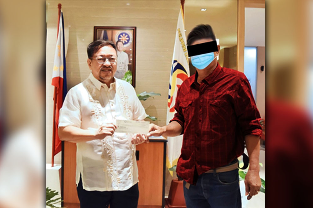 Zamboangueño bags P21-M SuperLotto Jackpot Prize