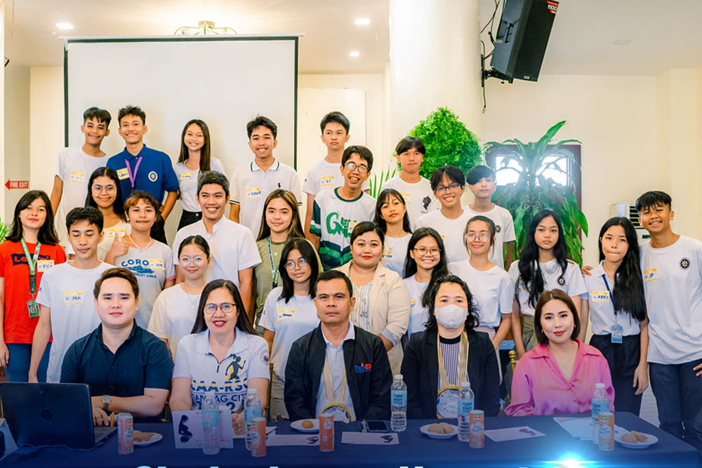 Students, youth org join advocacy forum against teenage pregnancy in Tandag City