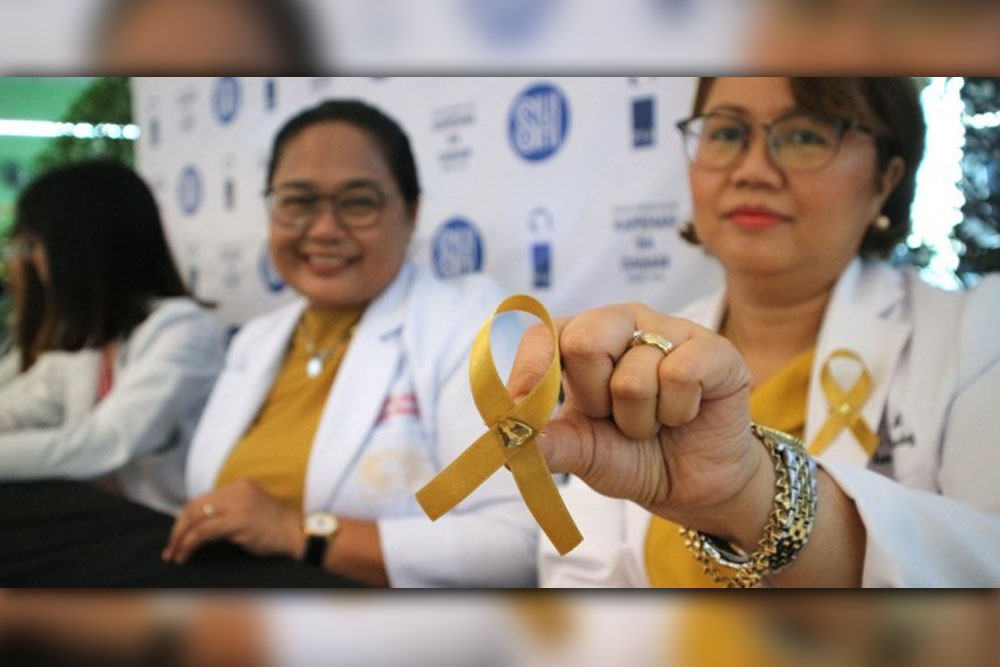 Davao docs bats for childhood cancer awareness