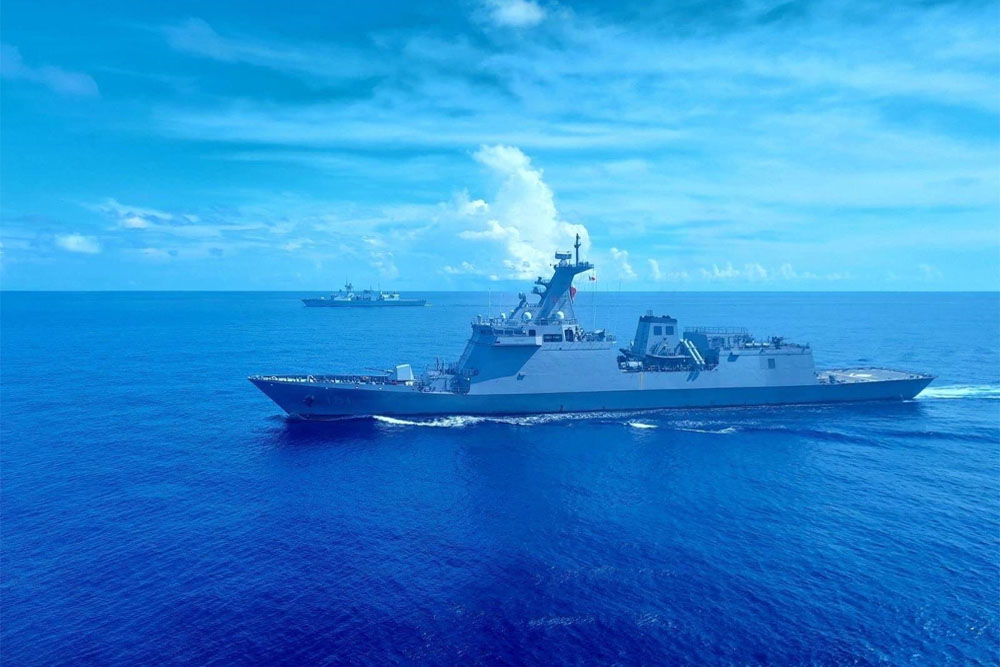 PH, Canadian frigates hold 'joint sail' in West PH Sea