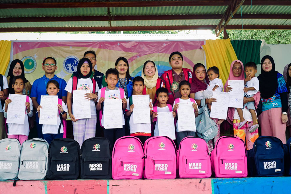 100 kids get free birth certificates from BARMM