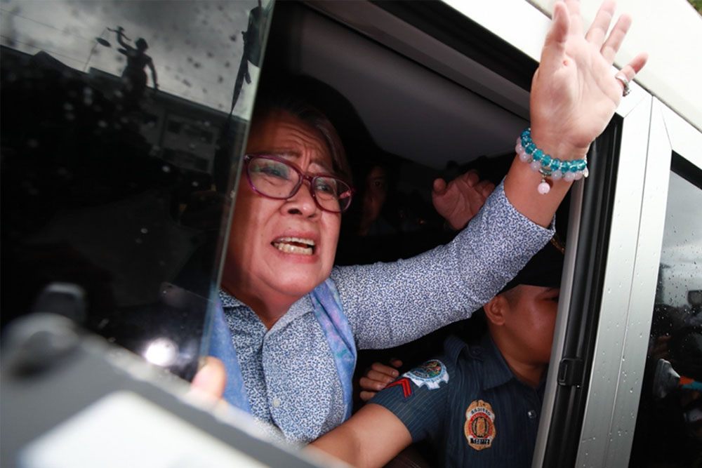 Muntinlupa court OKs bail for de Lima, 4 co-accused in drug case