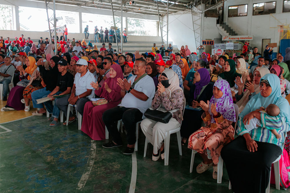 Over P5.4-M gov't aid distributed to Muslim communities in DavNor