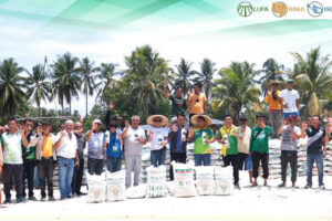 The Ministry of Agriculture, Fisheries, and Agrarian Reform (MAFAR) provided farm inputs to qualified recipients affected by the El Niño crisis as part of the Bangsamoro Government's quick response assistance to impacted communities. (Photo courtesy of MAFAR)