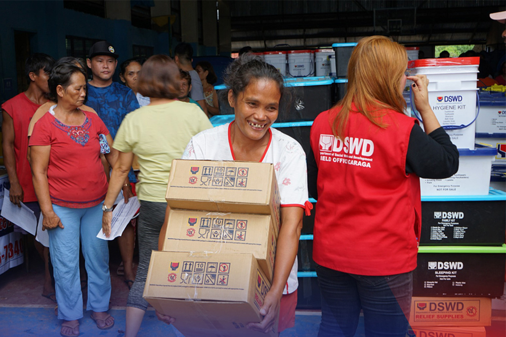 IMMEDIATE AID. Families affected by a landslide in Barangay Siana in Mainit town, Surigao del Norte last May 11, 2024 are immediately provided with the necessary assistance by the Department of Social Welfare and Development (DSWD) in an evacuation site on May 12. The assistance included family food packs, hygiene kits, sleeping kits, kitchen kits and family kits. (Photo courtesy of DSWD)