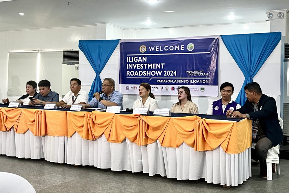 Glenn Villacin, executive director of the Iligan Investments, Incentives, and Promotions Center, shares about the goals of the Iligan Investment Roadshow during a media forum. (Photo: LELA/PIA-10/Lanao del Norte)