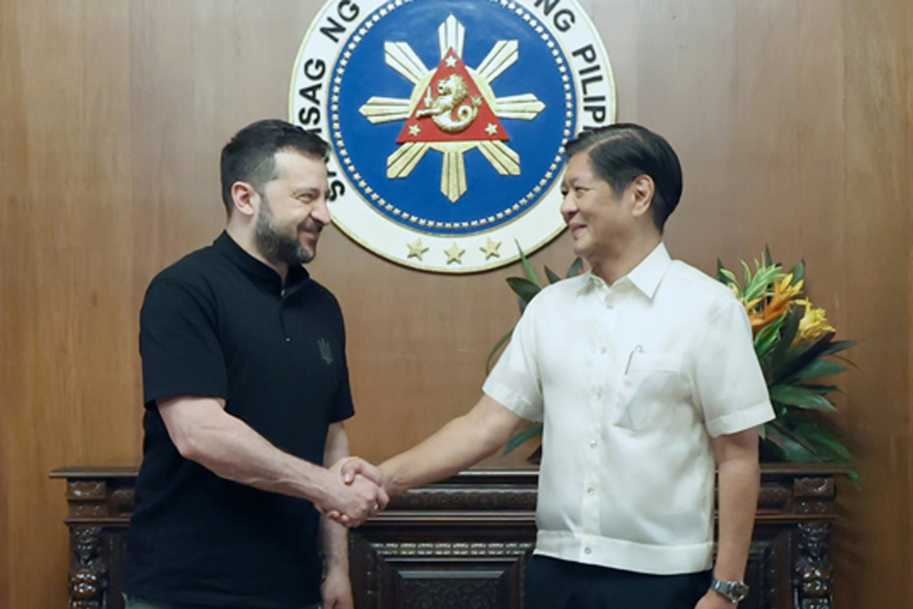 BILATERAL MEETING. President Ferdinand R. Marcos Jr. (right) and Ukraine President Volodymyr Zelenskyy meet at Malacañan Palace on Monday (June 3, 2024). During their bilateral meeting, Zelenskyy thanked Marcos for the Philippines' recognition of Ukraine's sovereignty amid the continued invasion of Russia. (Photo courtesy of Presidential Photojournalists Association)